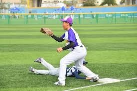 德州扑克位置学：为什么“按钮位（Button）”的胜率比盲注位高出 30%？（德州扑克位置优势解析：为何按钮位的胜率比盲注位高30%？）